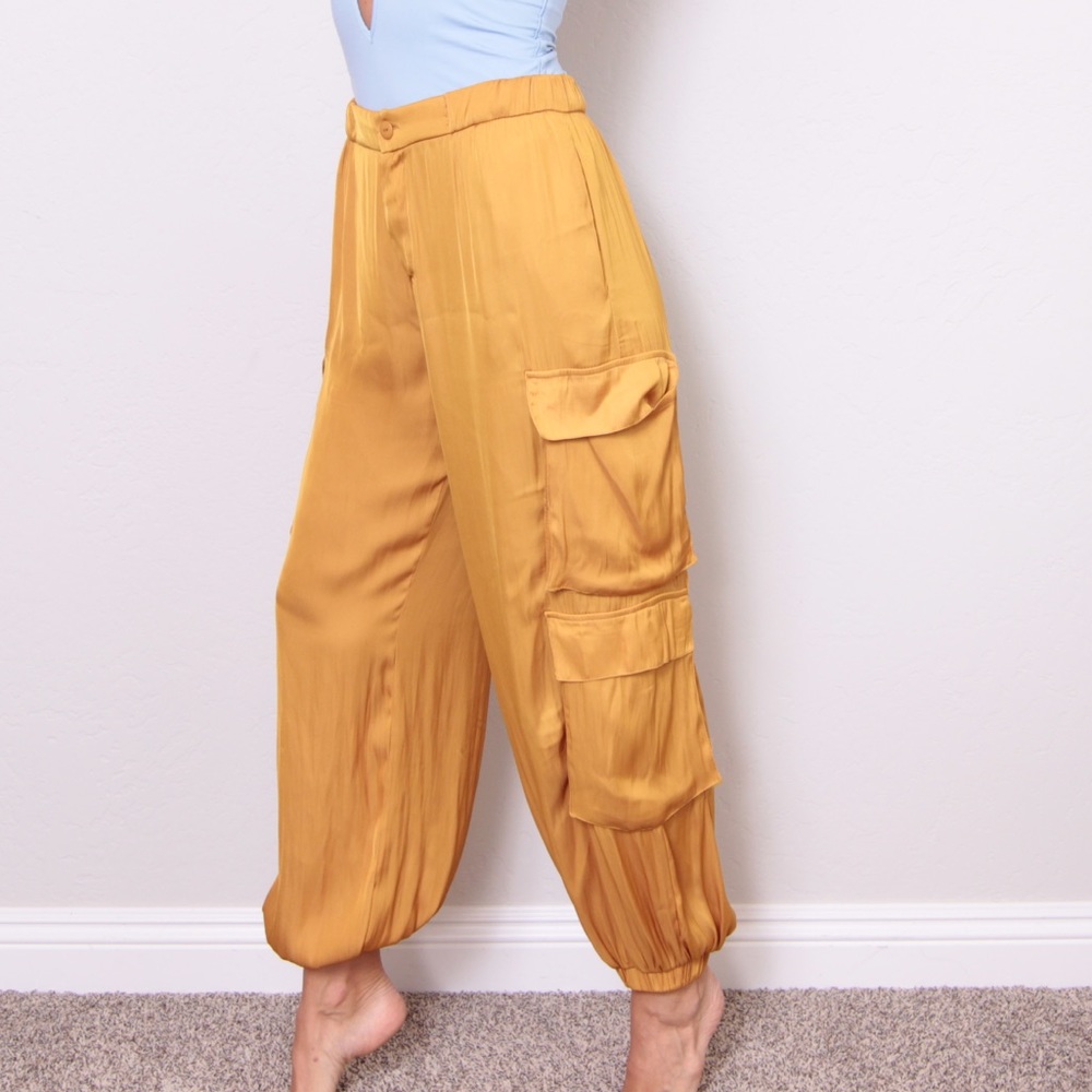 Zara NWT Cargo Joggers in Deep Yellow
